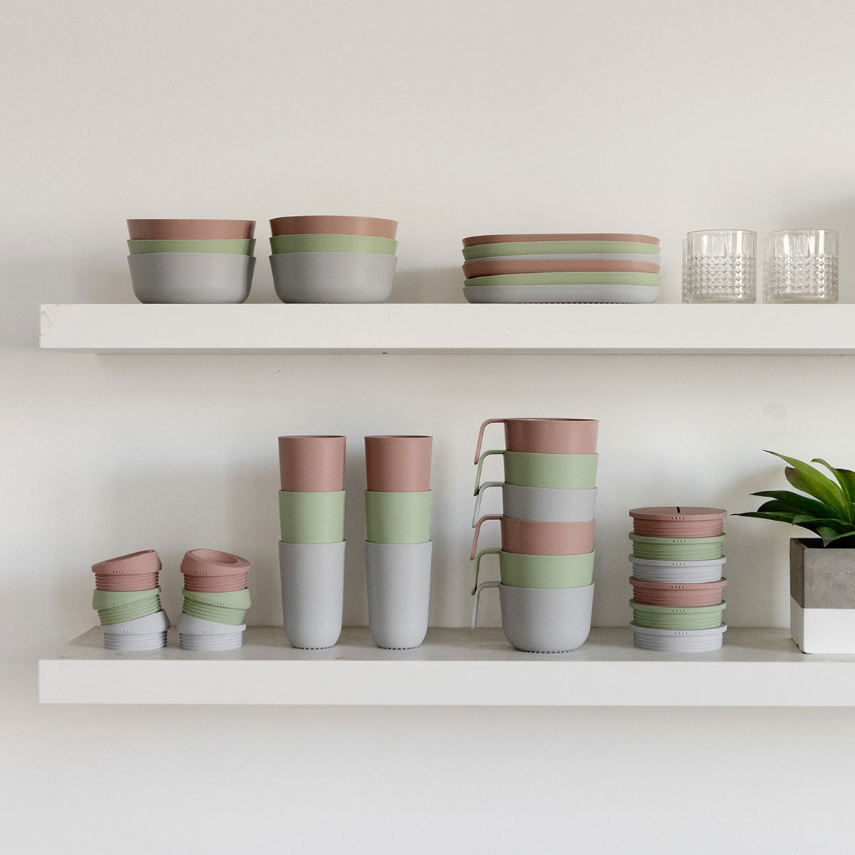 Image of Mealtime Plates